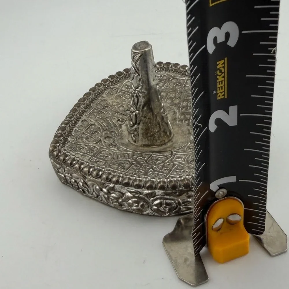 Heritage Mint Ltd Silver Tone Heart Embossed Floral Ornate Ring Holder Stand